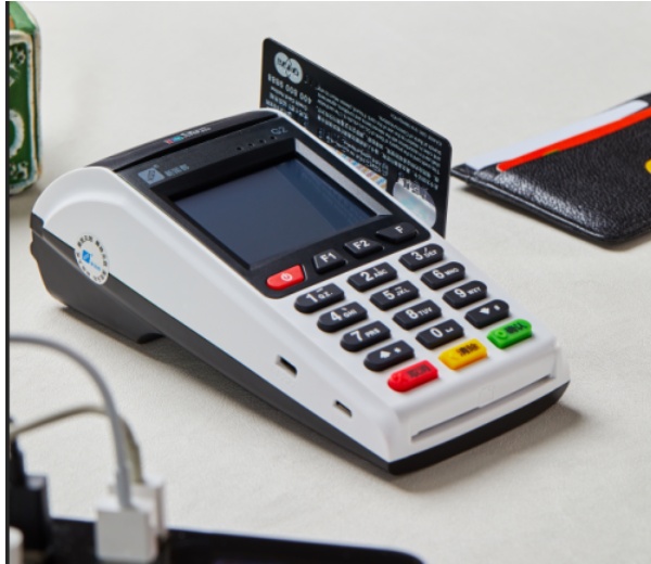 刷卡機.jpg 刷卡機.jpg